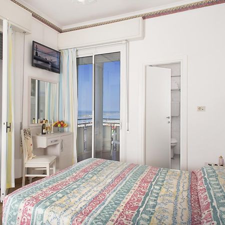 Hotel Titanus Bellaria-Igea Marina Exteriör bild