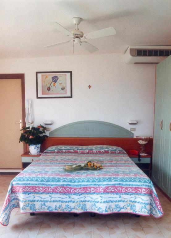 Hotel Titanus Bellaria-Igea Marina Rum bild