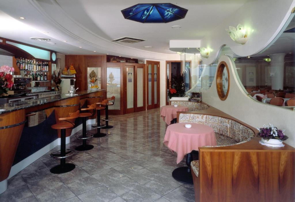 Hotel Titanus Bellaria-Igea Marina Exteriör bild