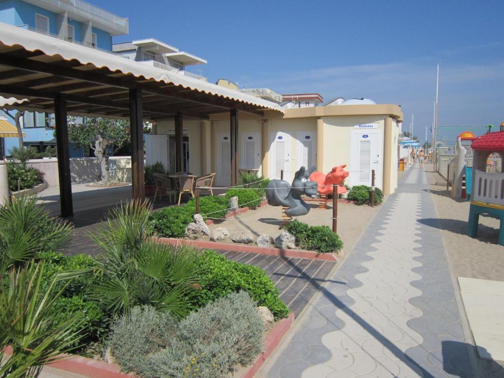 Hotel Titanus Bellaria-Igea Marina Exteriör bild